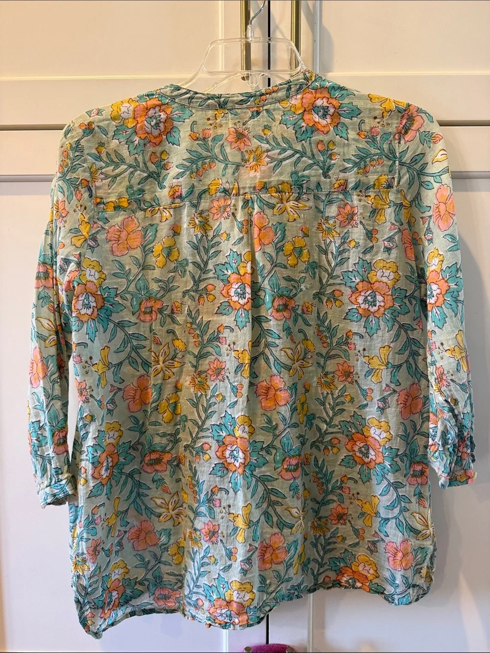 Dolma Floral Tunic Top in Floral Multi color Cotton. Medium - Picture 5 of 5